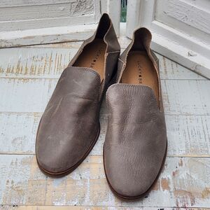 NWOB Lucky Brand Cahill Flats Women's 8.5 Boho Beige Grey Soft Leather Lagenlook